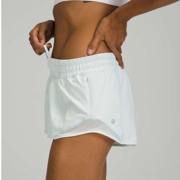 LULULEMON HOTTY HOT LOW-RISE SHORT 2.5" Ocean Air Size 6